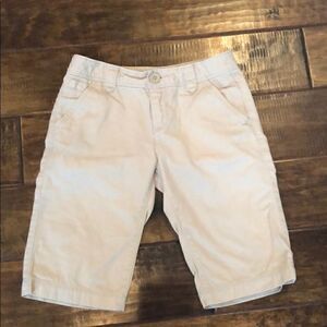 Gap kids size 10 regular khaki shorts